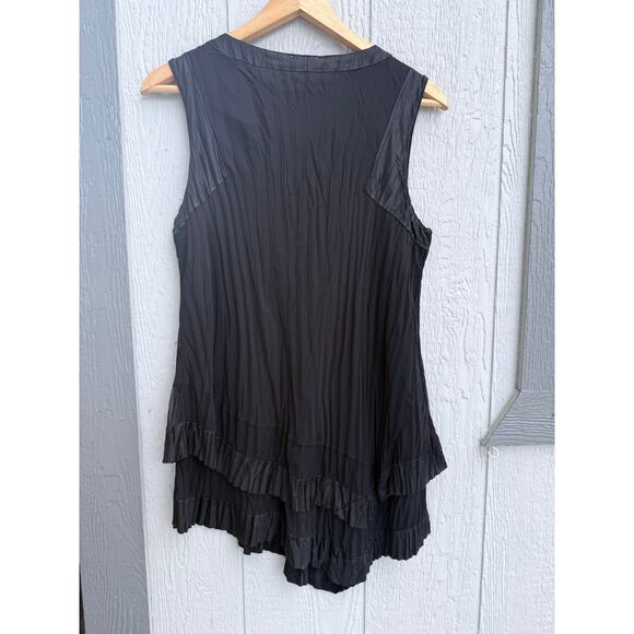 KOMAROV black crinkled sleeveless asymmetrical layered v neck artsy blouse top - Picture 5 of 8